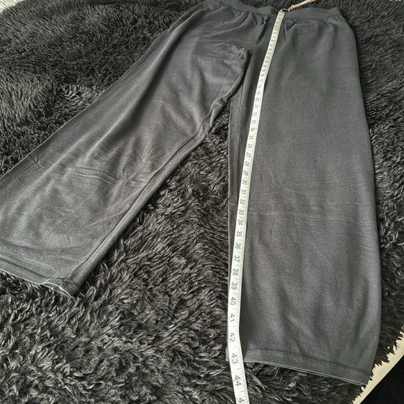 SKIMS Boyfriend loose pant - Picture 5 of 8